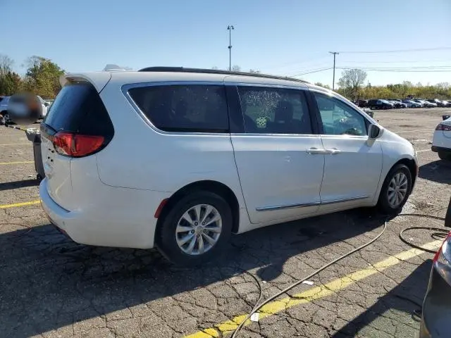 2017 CHRYSLER PACIFICA TOURING L  