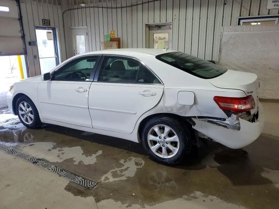 2011 TOYOTA CAMRY LE  