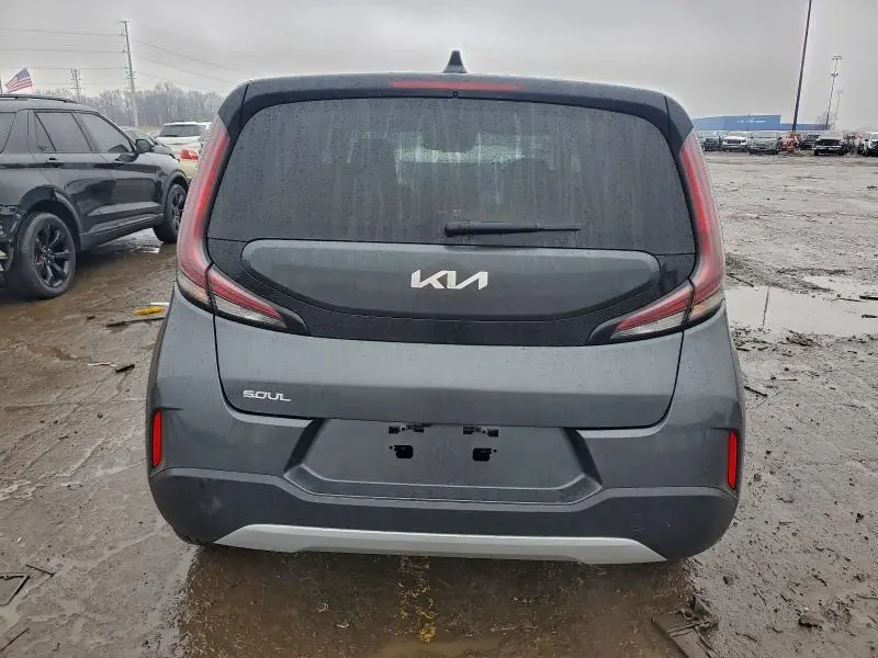 2024 KIA SOUL LX  