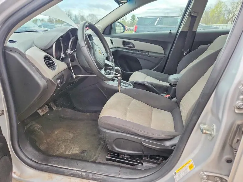2012 CHEVROLET CRUZE LS  