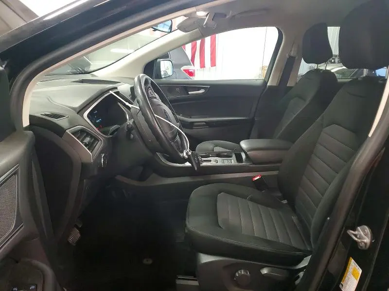 2021 FORD EDGE SE  
