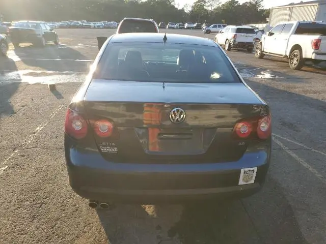 2010 VOLKSWAGEN JETTA LIMITED  