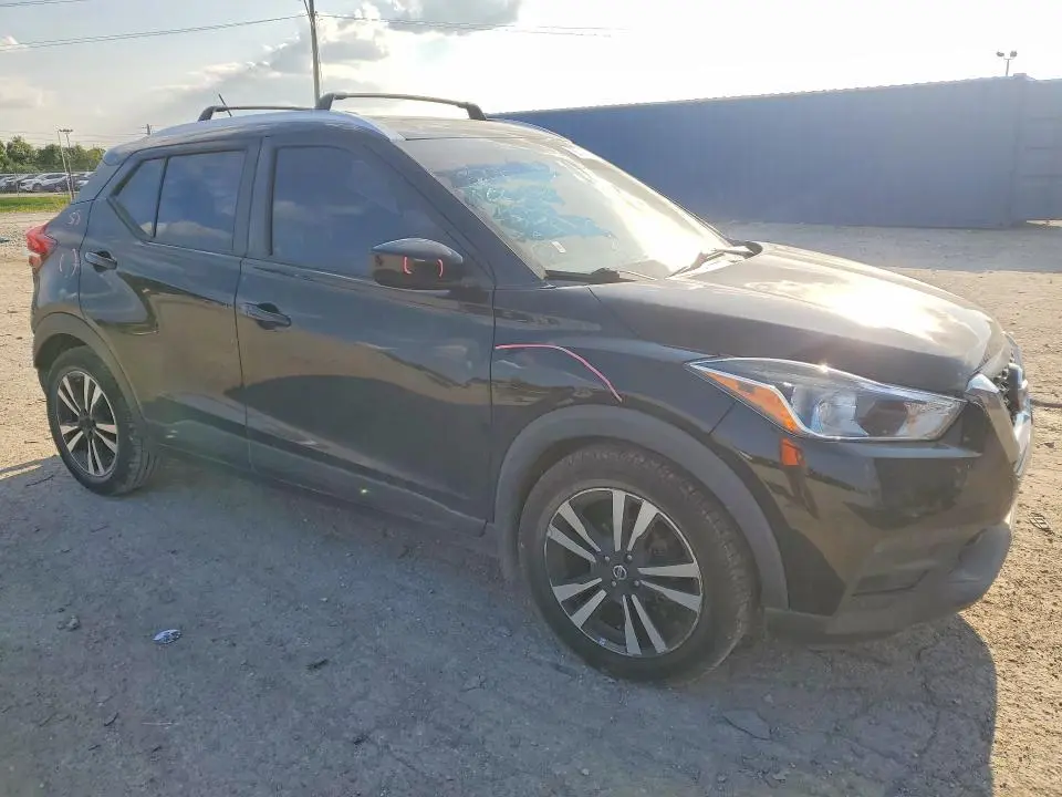 2019 NISSAN KICKS SV  