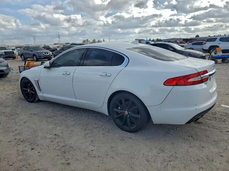 2015 JAGUAR XF 3.0 SPORT  