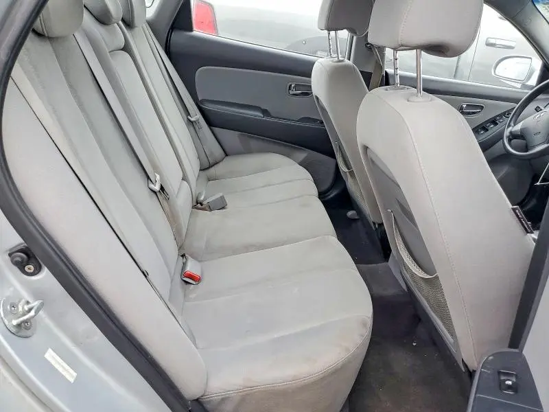 2010 HYUNDAI ELANTRA GLS  