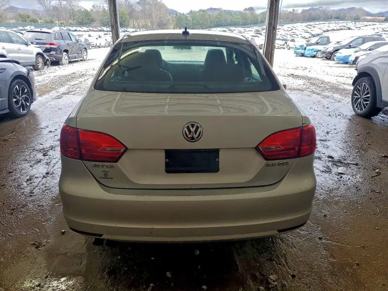 2011 VOLKSWAGEN JETTA SEL  