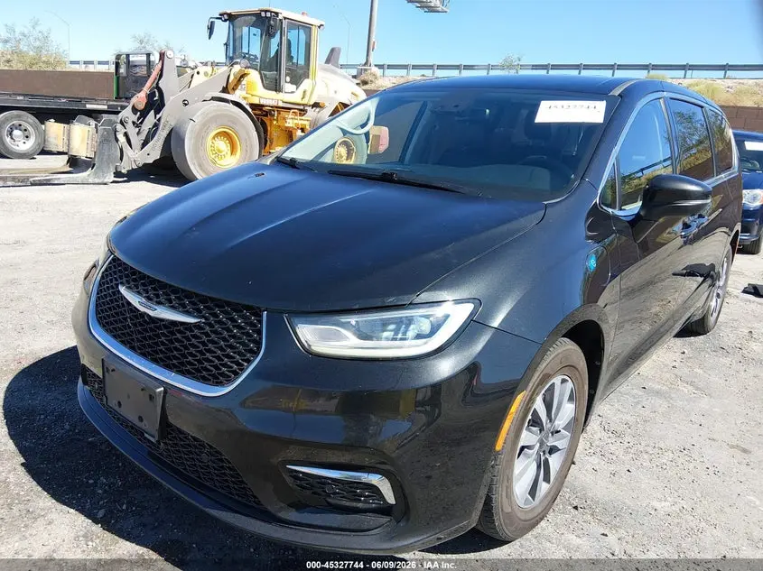 2023 CHRYSLER PACIFICA HYBRID TOURING L