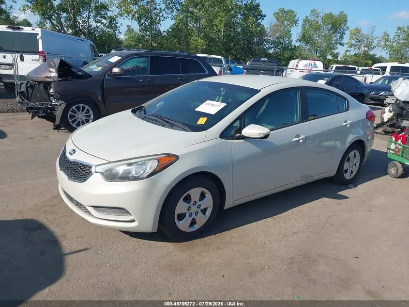2015 KIA FORTE LX