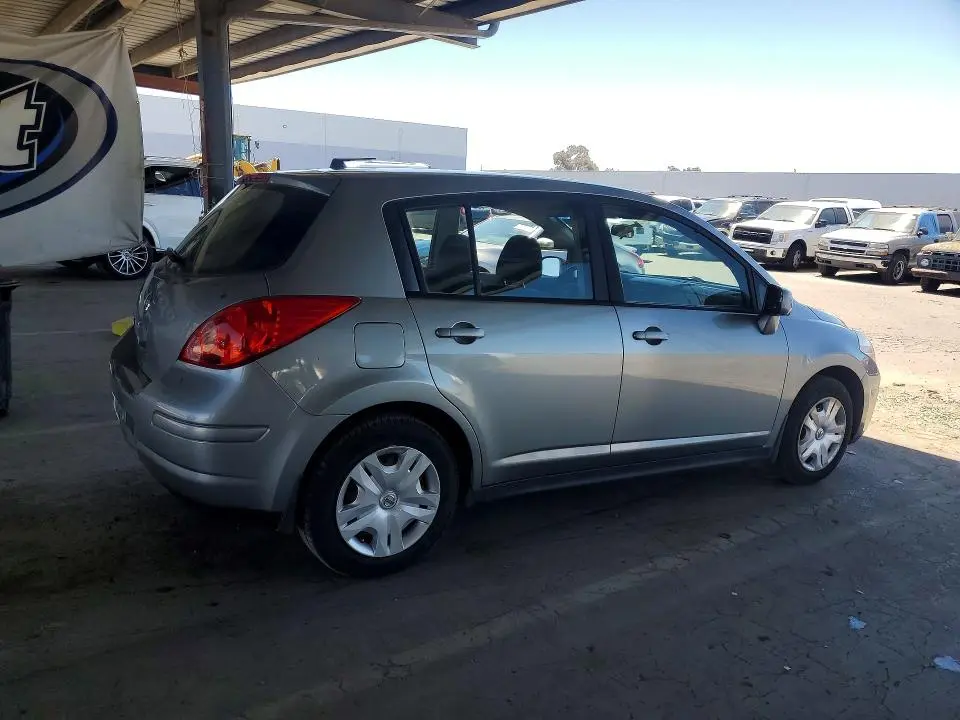 2010 NISSAN VERSA 1.8 S  