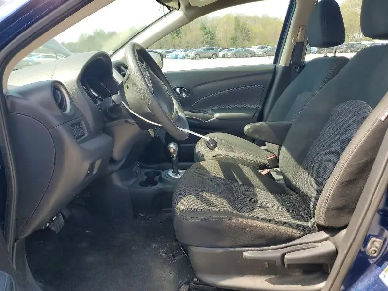 2019 NISSAN VERSA SV  