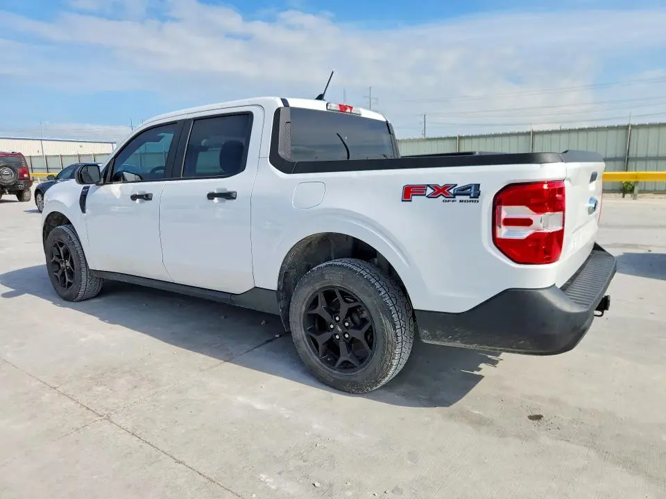 2024 FORD MAVERICK XLT  