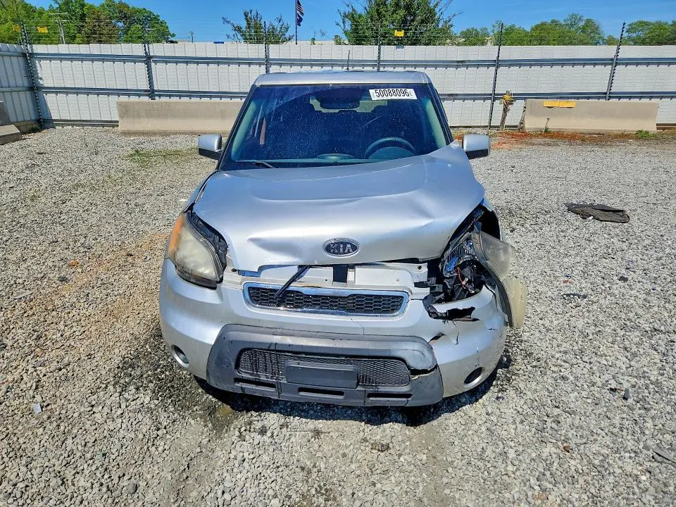 2010 KIA SOUL +  