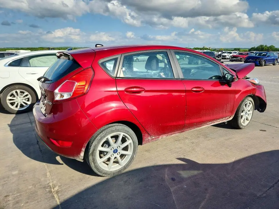 2017 FORD FIESTA SE  