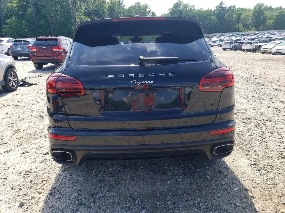 2018 PORSCHE CAYENNE   