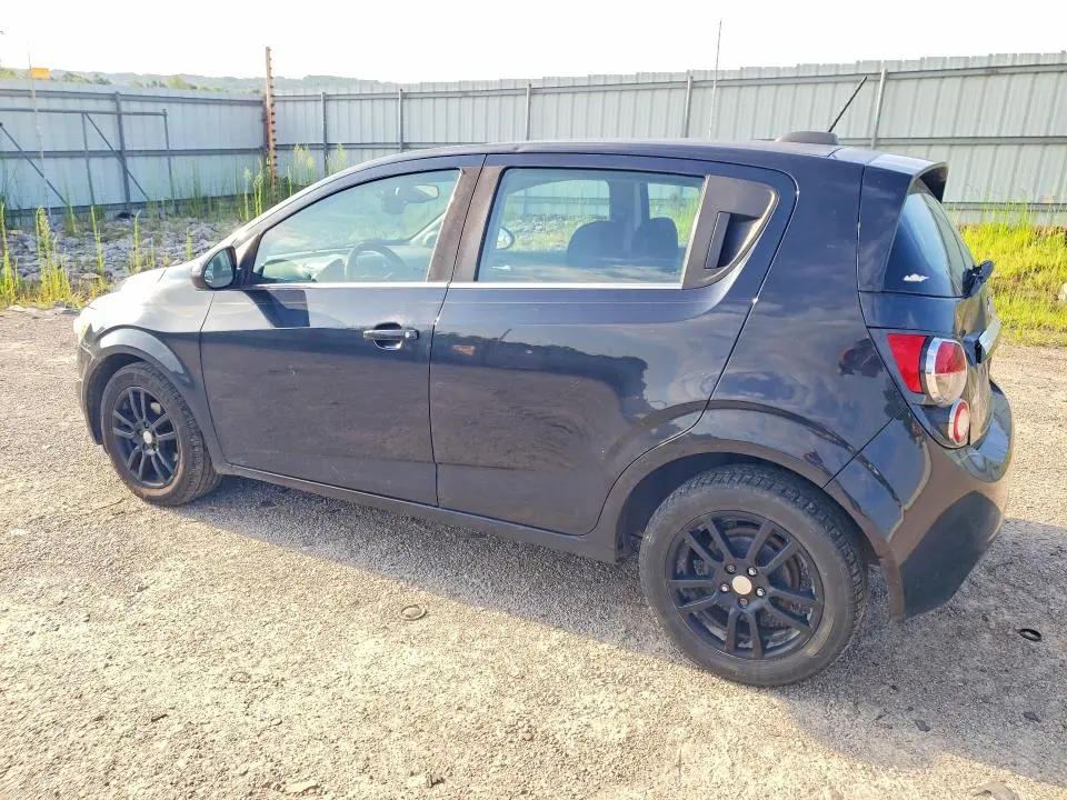 2015 CHEVROLET SONIC LT  