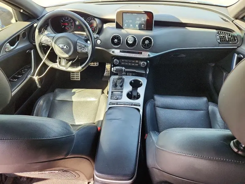 2018 KIA STINGER GT  