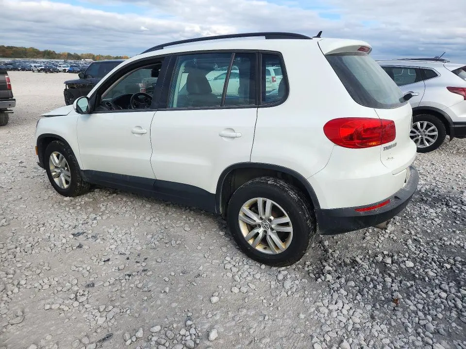 2016 VOLKSWAGEN TIGUAN S  