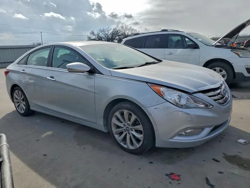 2011 HYUNDAI SONATA SE  