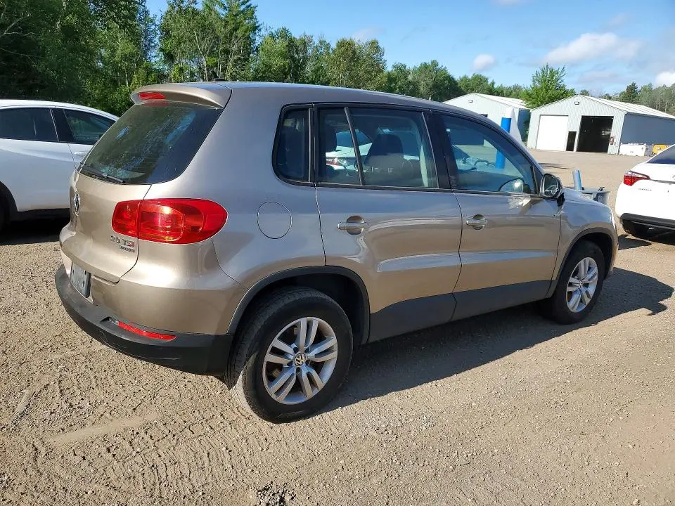 2015 VOLKSWAGEN TIGUAN S  