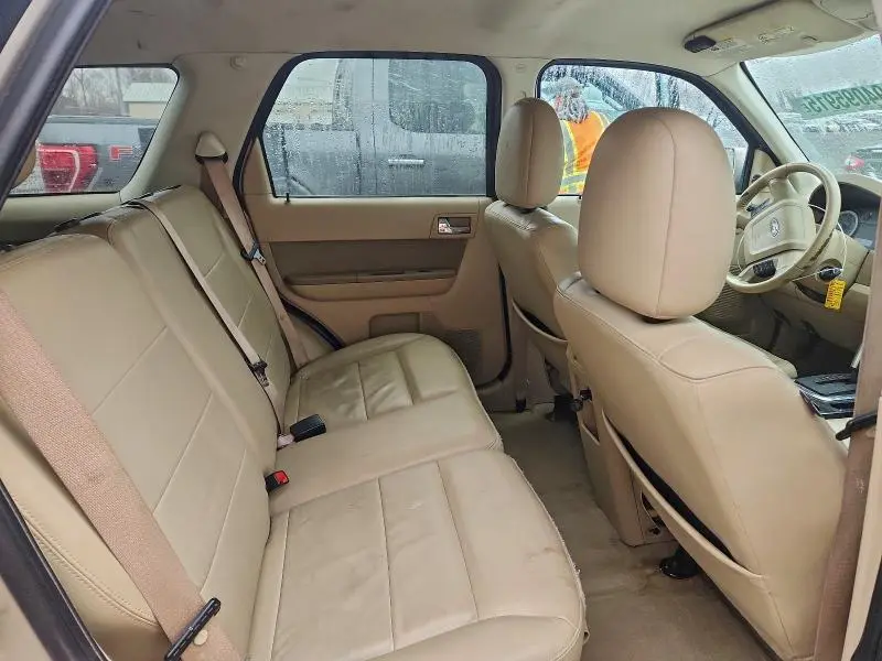 2010 FORD ESCAPE LIMITED  