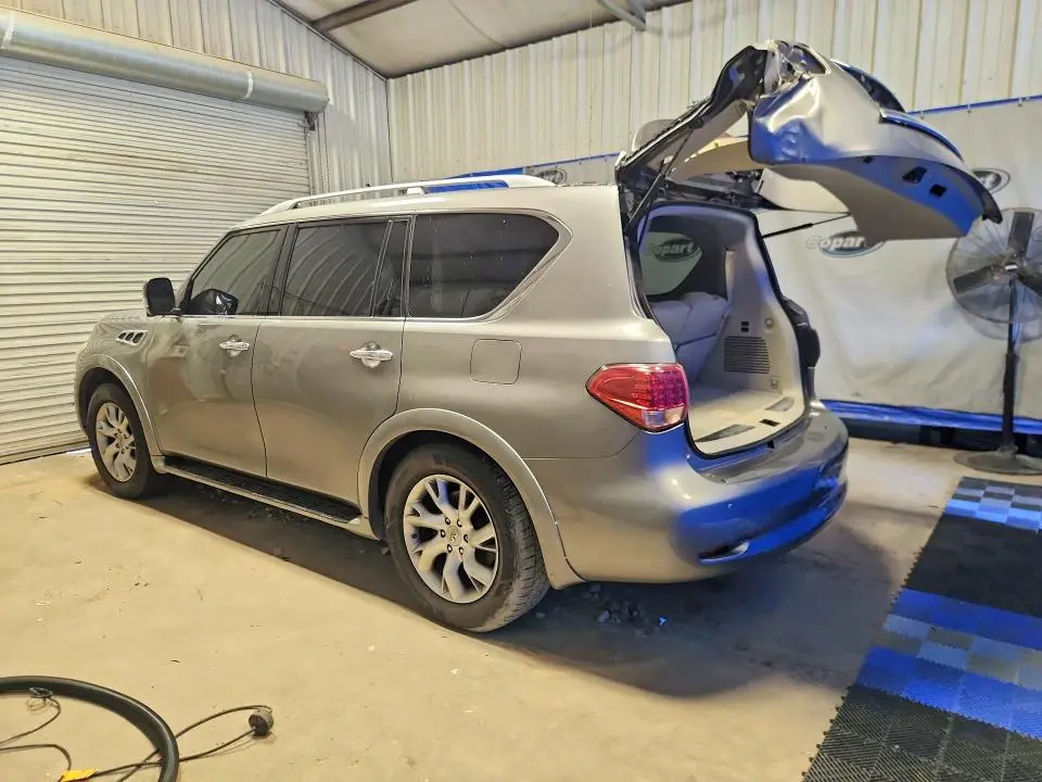 2011 INFINITI QX56 BASE  