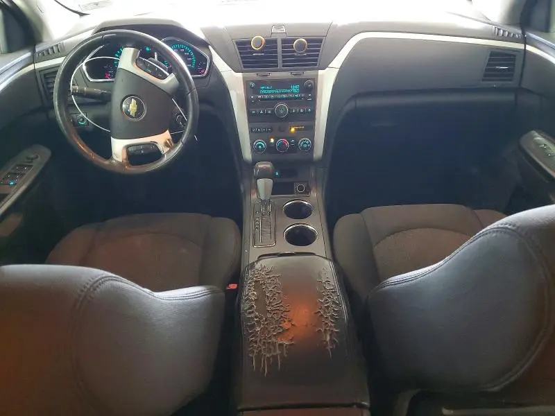 2011 CHEVROLET TRAVERSE LT  