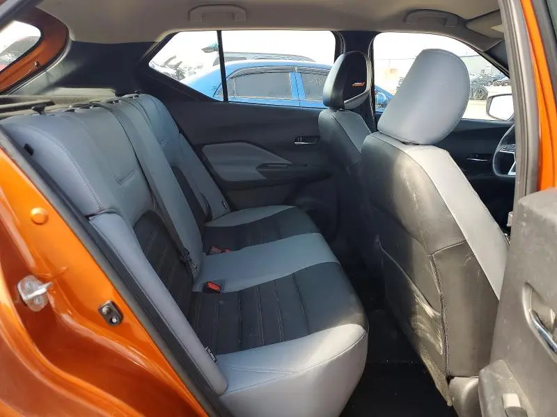 2021 NISSAN KICKS SR  