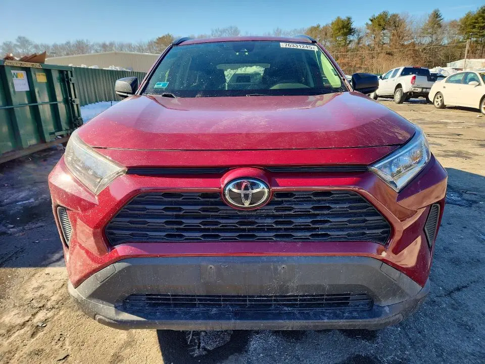 2019 TOYOTA RAV4 LE  