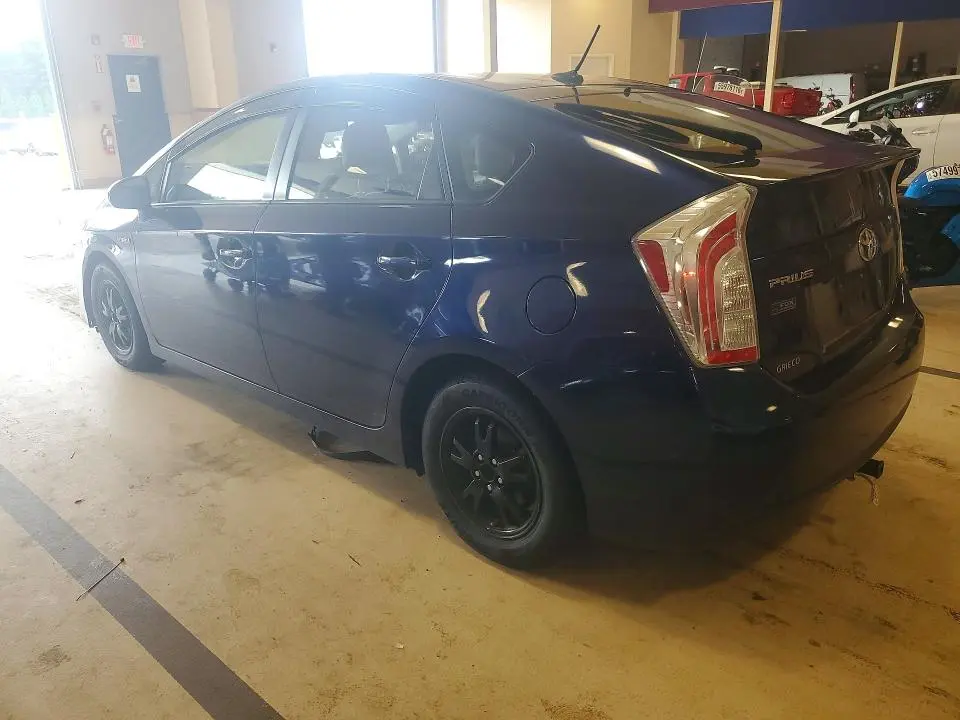 2015 TOYOTA PRIUS FOUR  