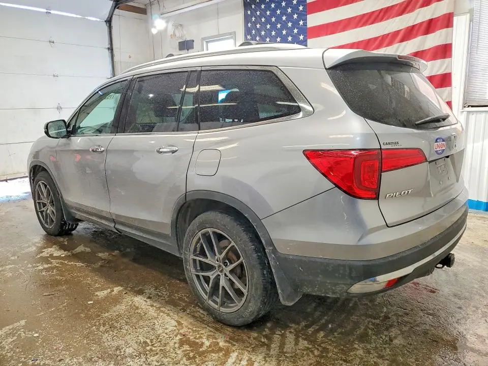 2016 HONDA PILOT TOURING  