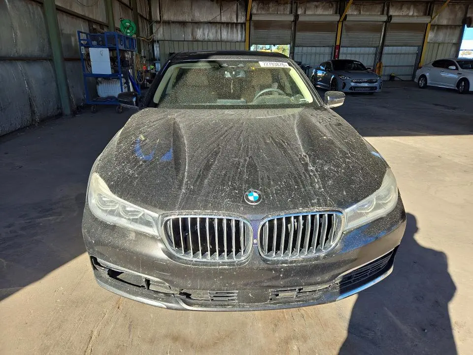 2016 BMW 750 XI  