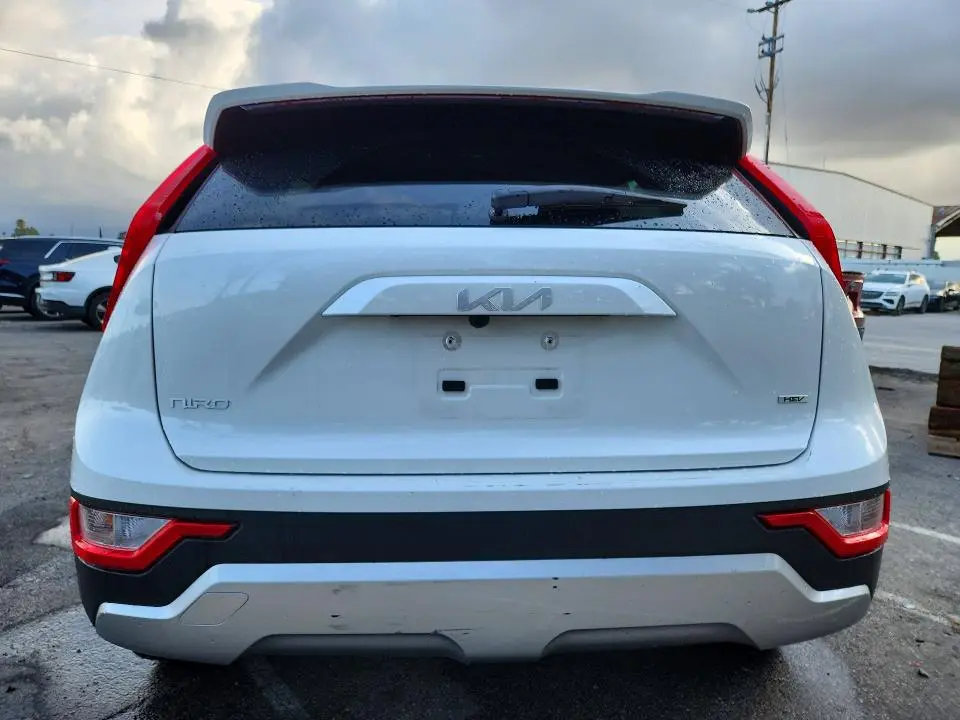 2026 KIA NIRO LX  