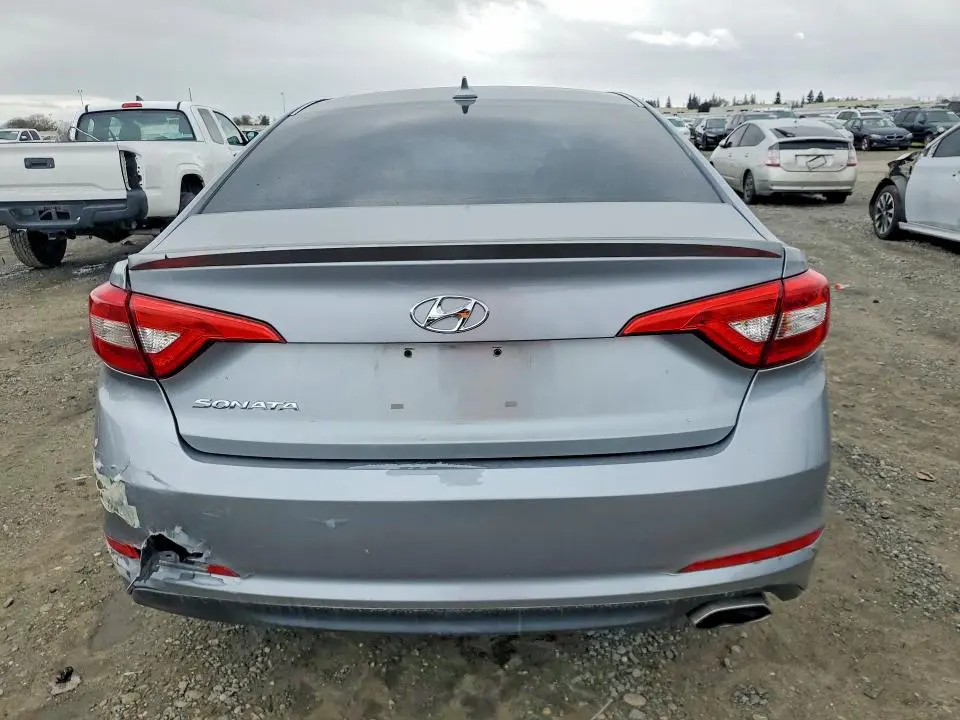 2015 HYUNDAI SONATA SE  