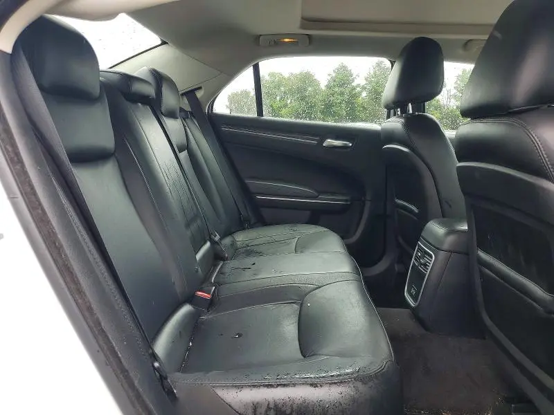 2017 CHRYSLER 300 LIMITED  