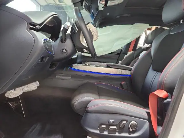 2025 GENESIS GV70 BASE  