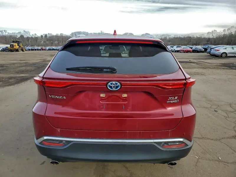 2021 TOYOTA VENZA LE  