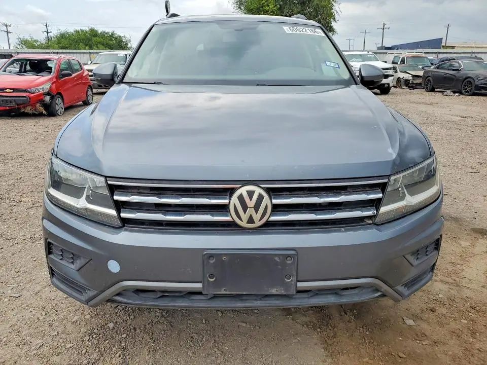 2018 VOLKSWAGEN TIGUAN SE  
