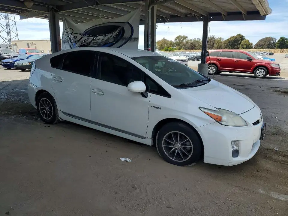 2011 TOYOTA PRIUS TWO  