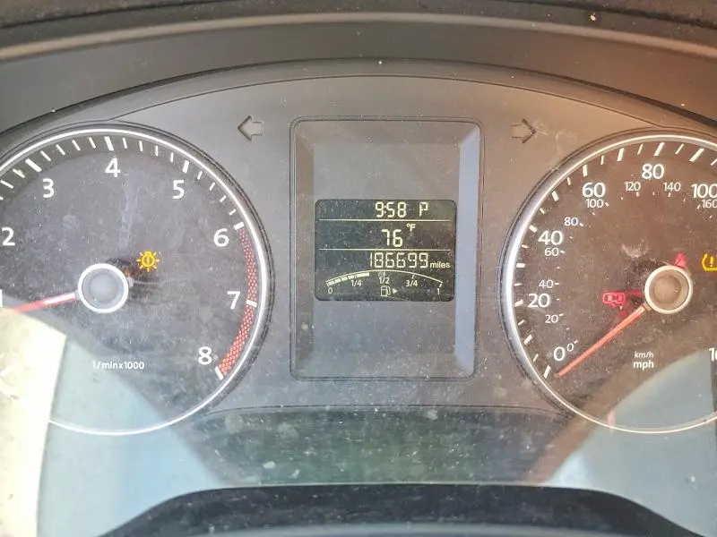 2013 VOLKSWAGEN JETTA SE  