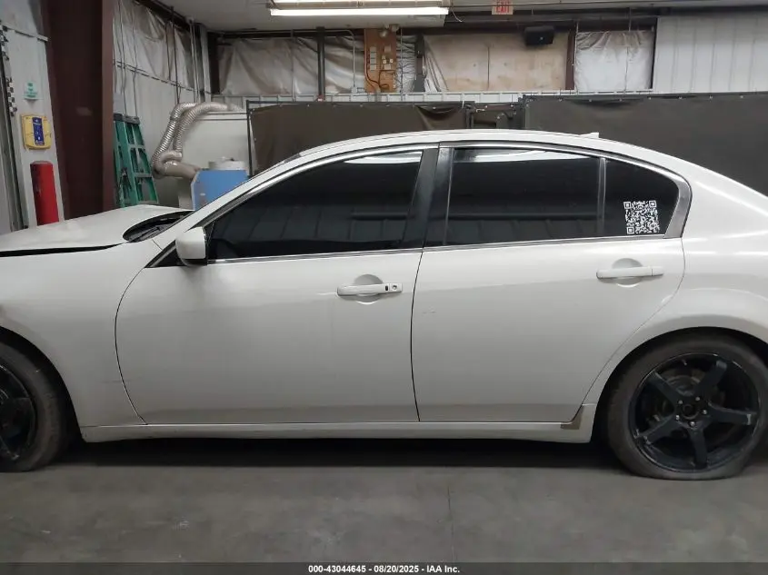 2012 INFINITI G37 JOURNEY