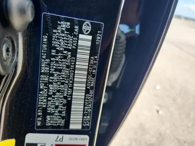 2017 TOYOTA CAMRY LE  