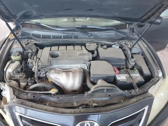 2011 TOYOTA CAMRY BASE  