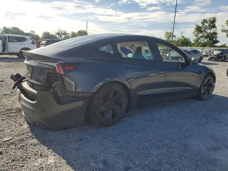 2025 TESLA MODEL 3   