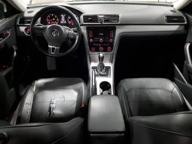 2013 VOLKSWAGEN PASSAT SE  