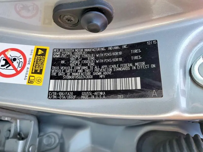 2016 TOYOTA HIGHLANDER LE  