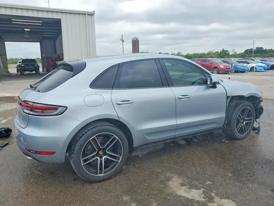 2021 PORSCHE MACAN   