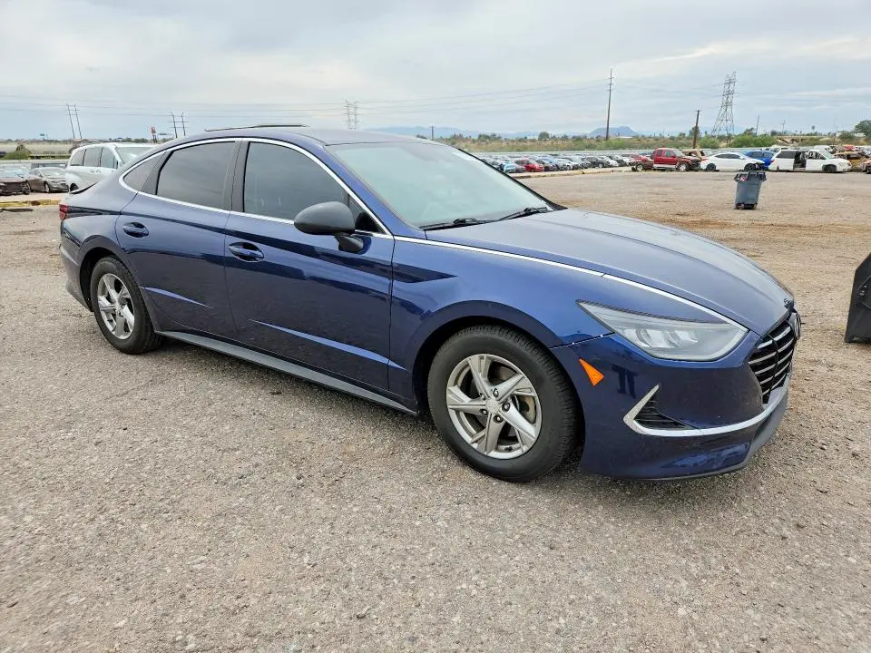 2021 HYUNDAI SONATA SE  
