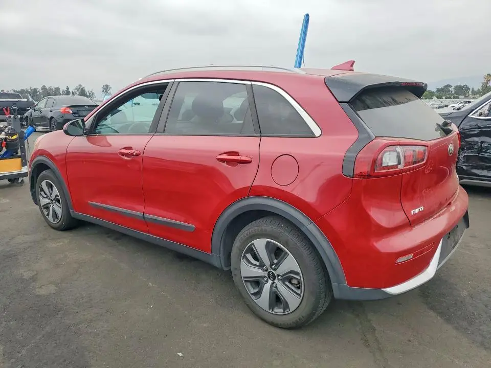 2017 KIA NIRO LX  