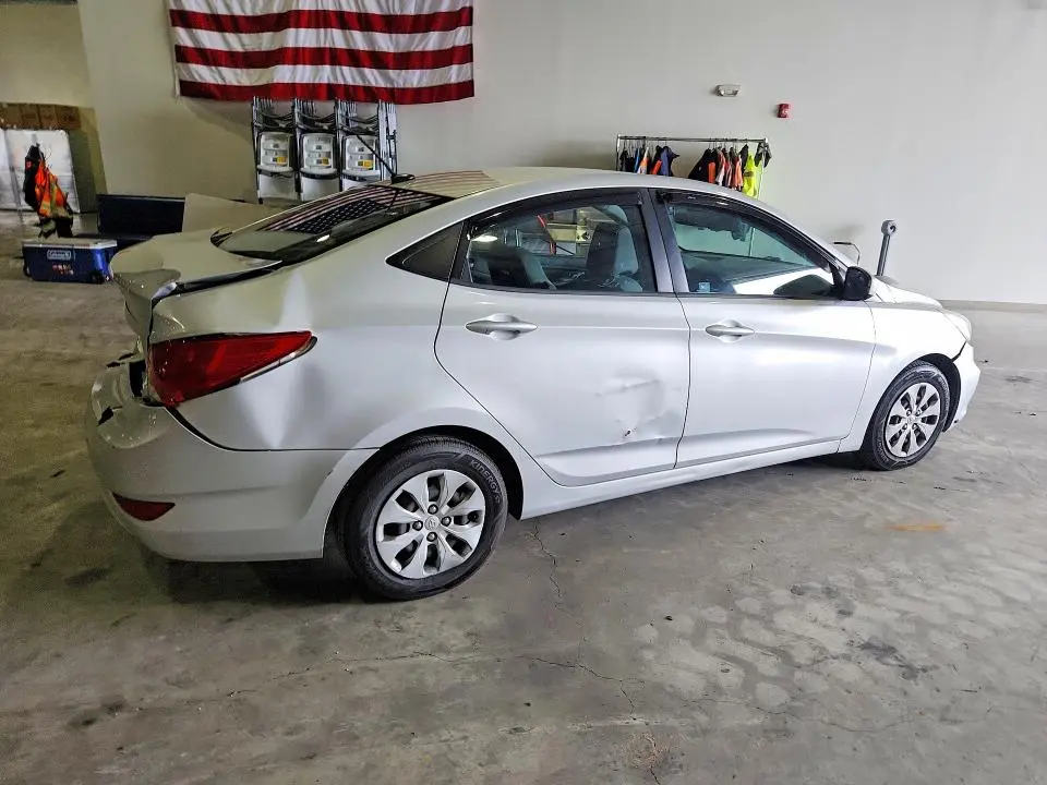 2015 HYUNDAI ACCENT GLS  