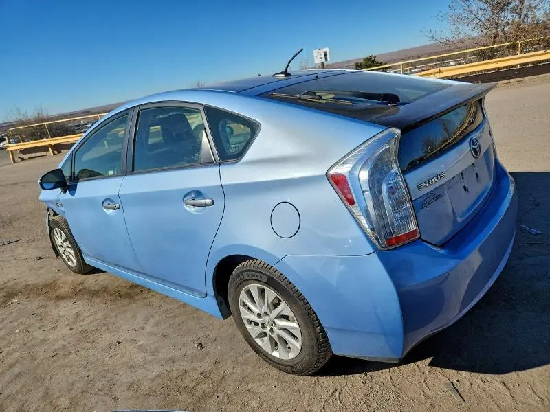 2014 TOYOTA PRIUS PLUG-IN   